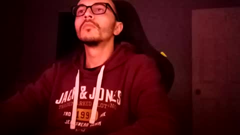 Snapshot of j1277 chatting on 02.28.25 Yoursexxyguy online show from 02.28.25