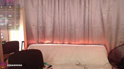 Hey im Jaxxxon check my info     online show from 06.18.26