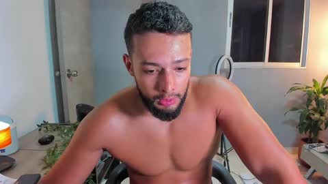 Calix  Independient model Insta and twt Calixsnake online show from 04.12.26