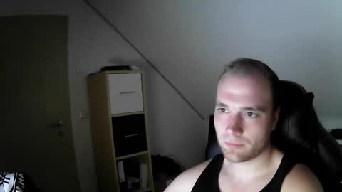 here4y online show from 10.28.25