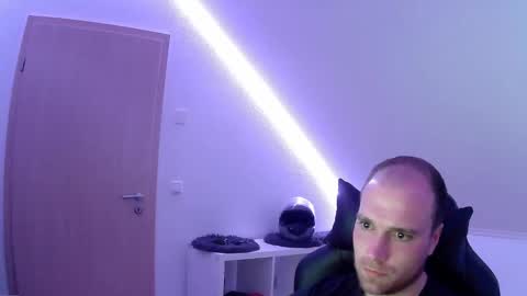 here4y online show from 04.07.26