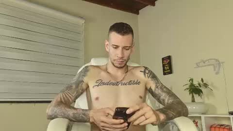 Snapshot of j_king__ chatting on 07.19.26 J King online show from 07.19.26