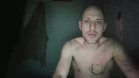 Snapshot of j_lion85 chatting on 11.26.25 j_lion85 online show from 11.26.25