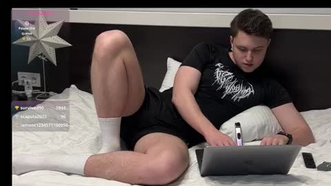 Snapshot of j_lyle_x chatting on 02.27.26 j_lyle_x online show from 02.27.26