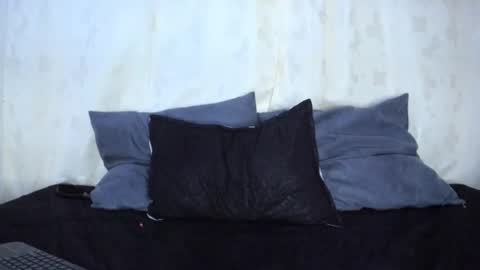 i am juan musiry independent model  online show from 01.24.25