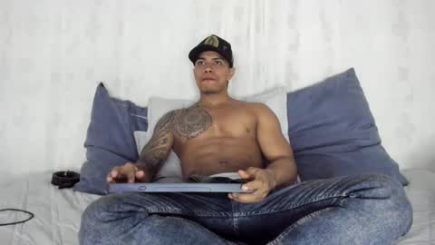 i am juan musiry independent model  online show from 02.08.25