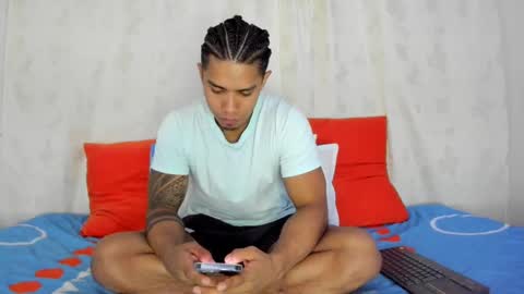 i am juan musiry independent model  online show from 02.25.25