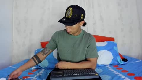 i am juan musiry independent model  online show from 02.28.25