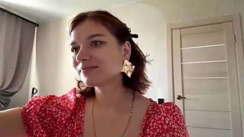 Julie online show from 06.11.26