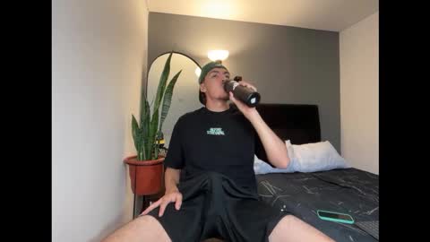 INDEPENDENT MODEL online show from 02.13.26