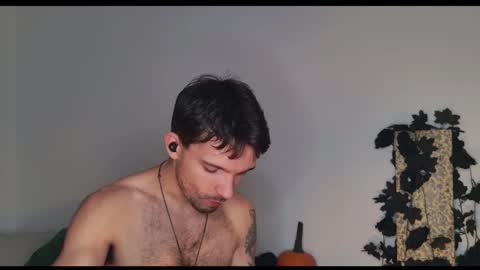 Snapshot of jackdesfeux chatting on 10.04.25 Jack online show from 10.04.25