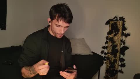 Snapshot of jackdesfeux chatting on 10.09.25 Jack online show from 10.09.25