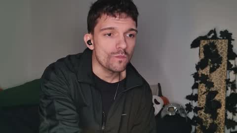 Snapshot of jackdesfeux chatting on 10.10.25 Jack online show from 10.10.25