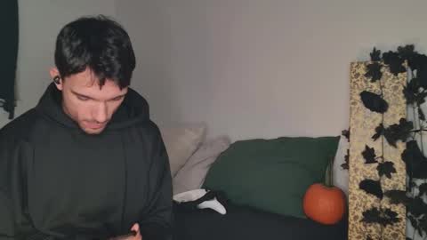 Snapshot of jackdesfeux chatting on 10.31.25 Jack online show from 10.31.25