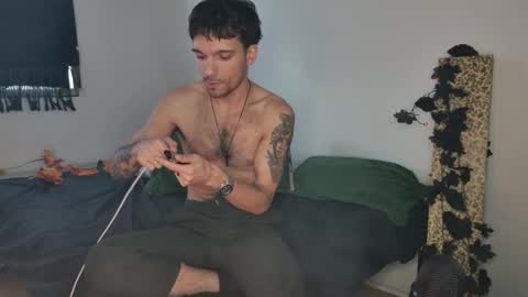 Snapshot of jackdesfeux chatting on 11.06.25 Jack online show from 11.06.25