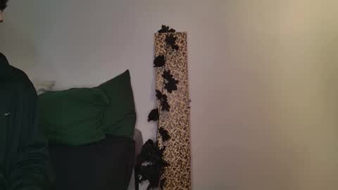 Snapshot of jackdesfeux chatting on 11.10.25 Jack online show from 11.10.25