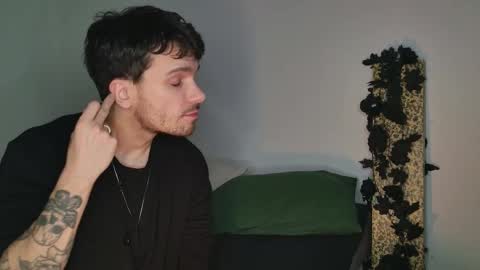 Snapshot of jackdesfeux chatting on 11.11.25 Jack online show from 11.11.25