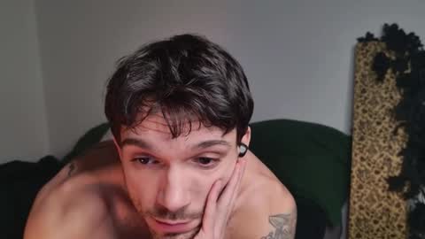 Snapshot of jackdesfeux chatting on 11.28.25 Jack online show from 11.28.25