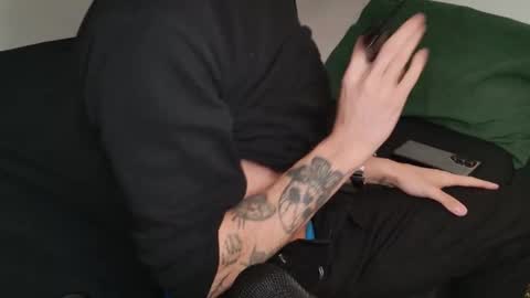 Snapshot of jackdesfeux chatting on 12.21.25 Jack online show from 12.21.25