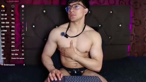 Jacke online show from 12.20.25