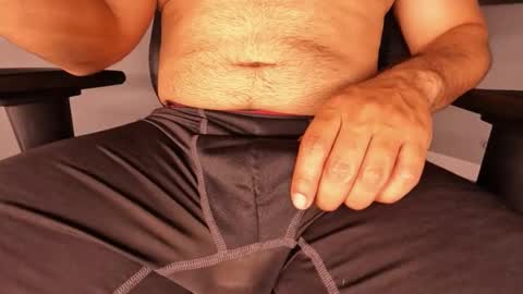 Snapshot of jackenwatch chatting on 10.16.25 jackenwatch online show from 10.16.25