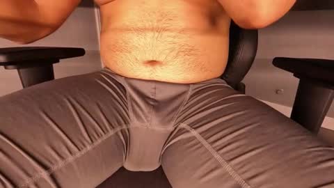 Snapshot of jackenwatch chatting on 10.27.25 jackenwatch online show from 10.27.25