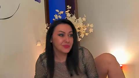 Snapshot of jackiejee_ chatting on 02.01.25 Jackie online show from 02.01.25