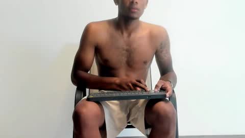 Snapshot of jackmacson chatting on 10.28.25 jackmacson online show from 10.28.25