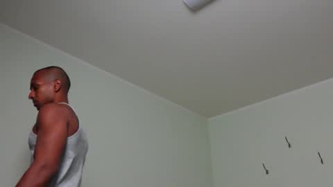 Snapshot of jackson_brownie chatting on 10.12.25 Jacky online show from 10.12.25