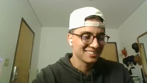Snapshot of jackstrongof chatting on 05.24.26 ImZacharyTyler online show from 05.24.26