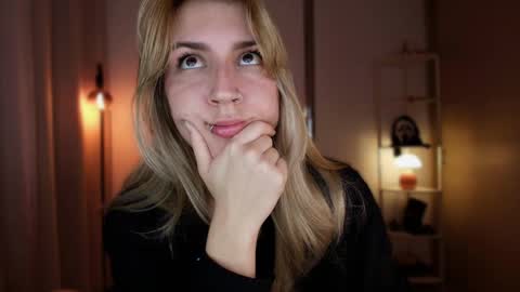 Snapshot of jacky_croft chatting on 03.31.26 Linda Sofia help me get to 100 thumbs up online show from 03.31.26