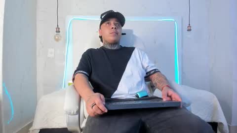 Snapshot of jacob_garciaa chatting on 11.30.25 TJ online show from 11.30.25