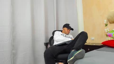 Jacob online show from 02.04.25