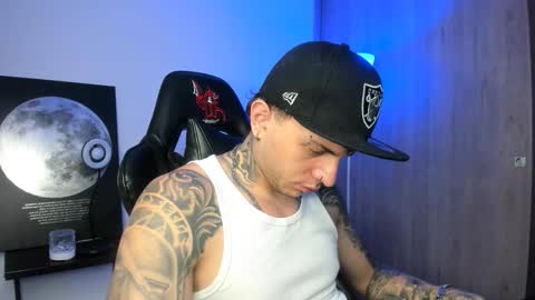 Snapshot of jacobb116 chatting on 12.15.25 jacobb116 online show from 12.15.25