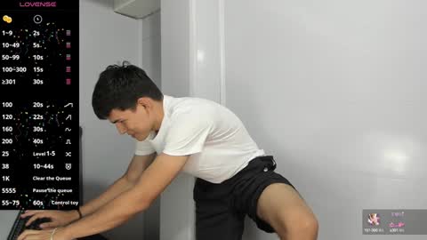 Snapshot of jacobb_lee chatting on 12.13.24 Jacob Lee online show from 12.13.24