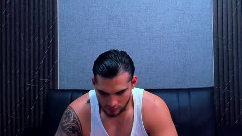 Snapshot of jacobsthorm chatting on 10.21.25 jacobsthorm online show from 10.21.25