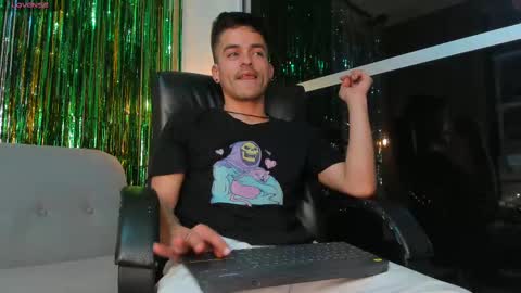 JACOB STONES online show from 03.10.25