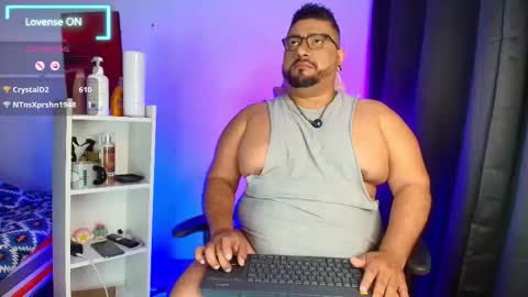 Snapshot of jacoob_woods chatting on 12.19.25 daddy sir master bear online show from 12.19.25