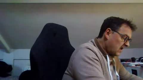 FineAndSimple online show from 10.24.25