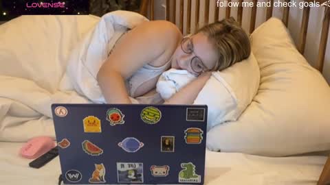 Snapshot of jacywinslat chatting on 01.11.26 jacywinslat online show from 01.11.26