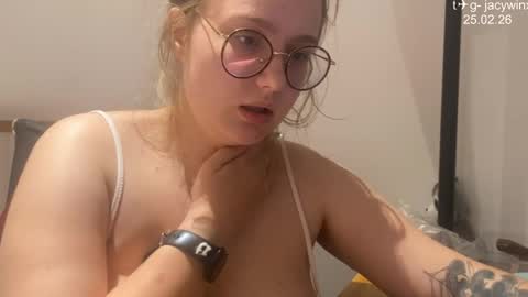 Snapshot of jacywinslat chatting on 02.25.26 jacywinslat online show from 02.25.26