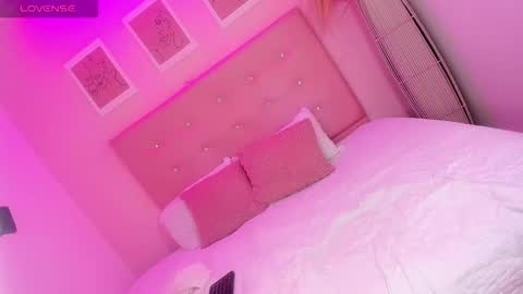 Vanniall online show from 02.10.26