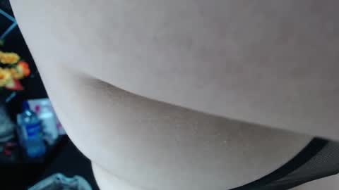 Snapshot of jade_brown_ chatting on 02.14.25 Jade online show from 02.14.25