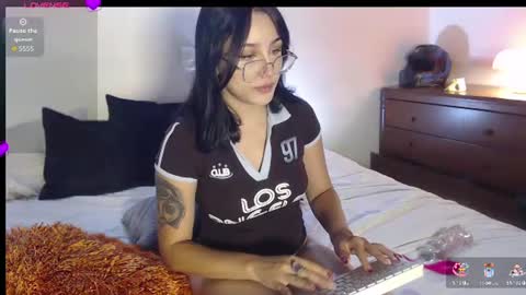 Snapshot of jade_evergreen_99 chatting on 07.10.26 jade_evergreen_99 online show from 07.10.26