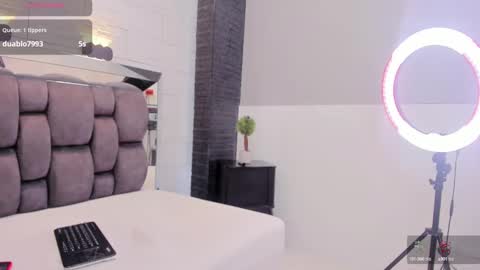  JADE  online show from 03.08.25