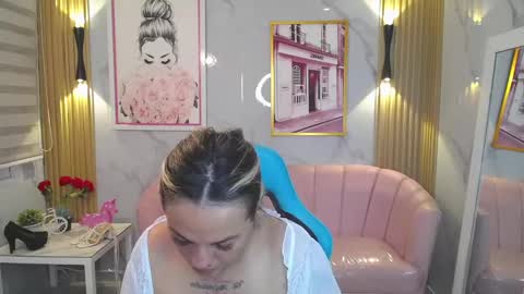 Snapshot of jade_jones_a chatting on 09.18.25 Jade online show from 09.18.25