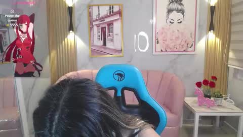 Snapshot of jade_jones_a chatting on 11.30.25 Jade online show from 11.30.25