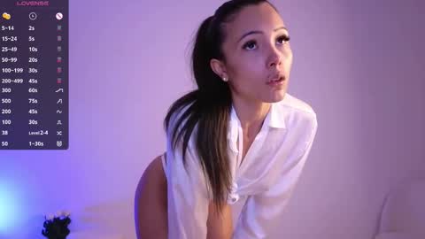 Jade Paris online show from 10.03.25