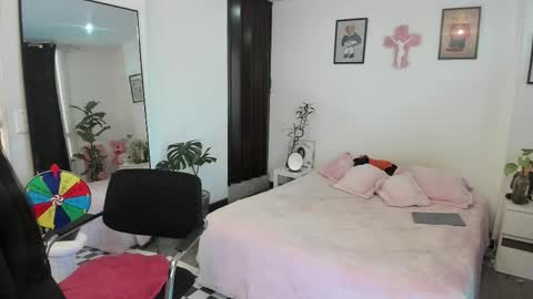 Jade  independent model online show from 04.18.26