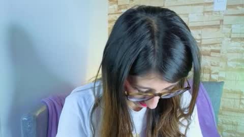 jade white  online show from 03.27.26